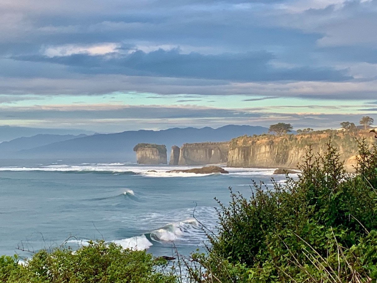 Tasman Sea: Cape Foulwind to Buller Gorge, Nelson Lakes