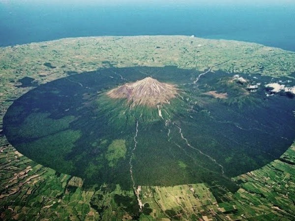 West: Mt. Taranaki, New Plymouth